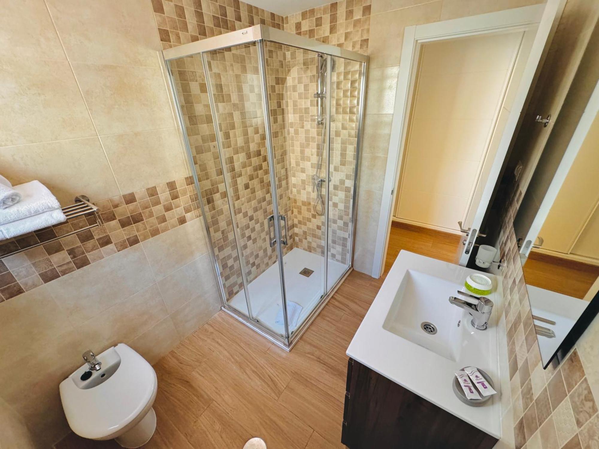 Pueblo Evita Premium Suites Benalmádena Εξωτερικό φωτογραφία