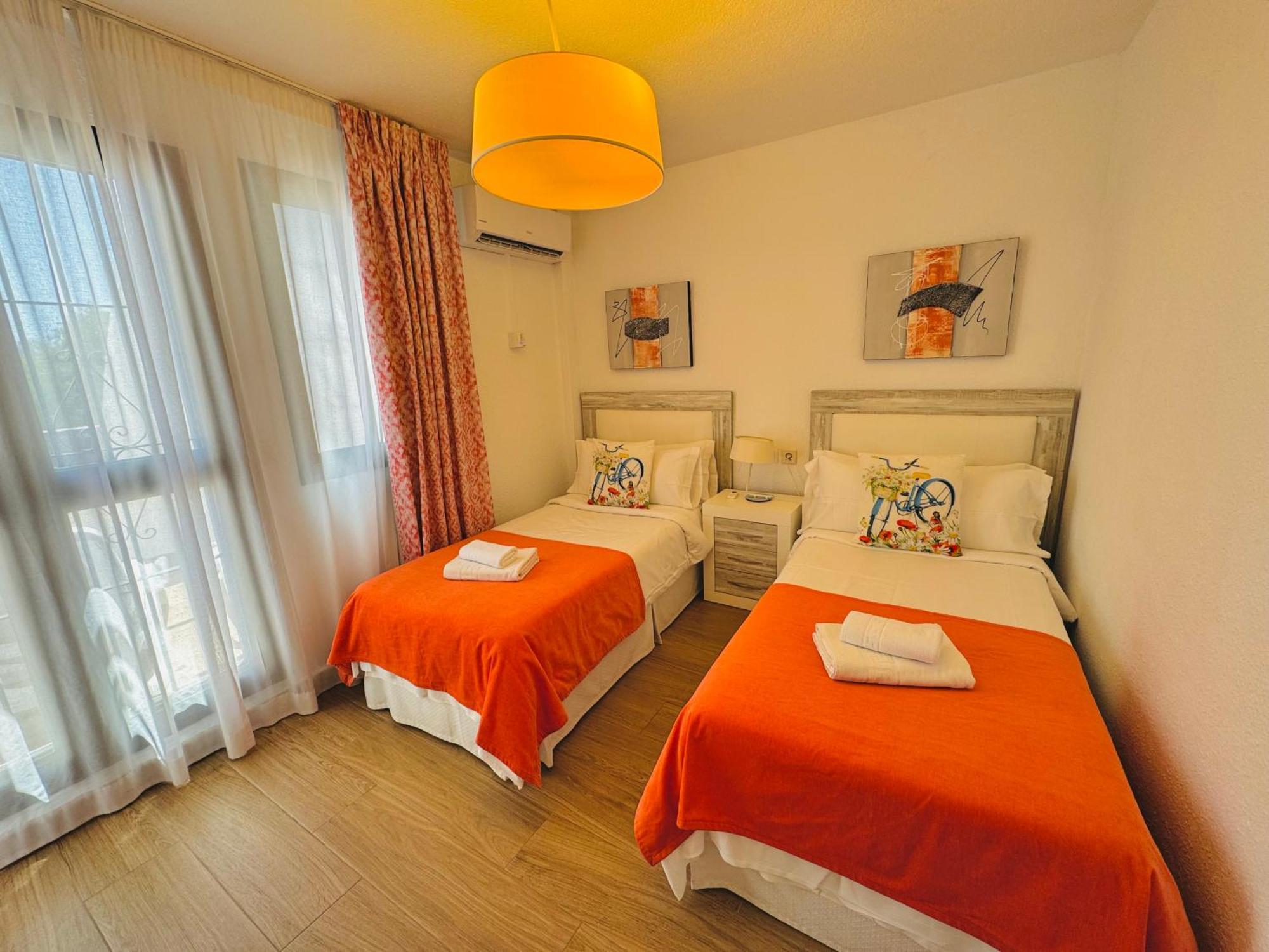Pueblo Evita Premium Suites Benalmádena Εξωτερικό φωτογραφία