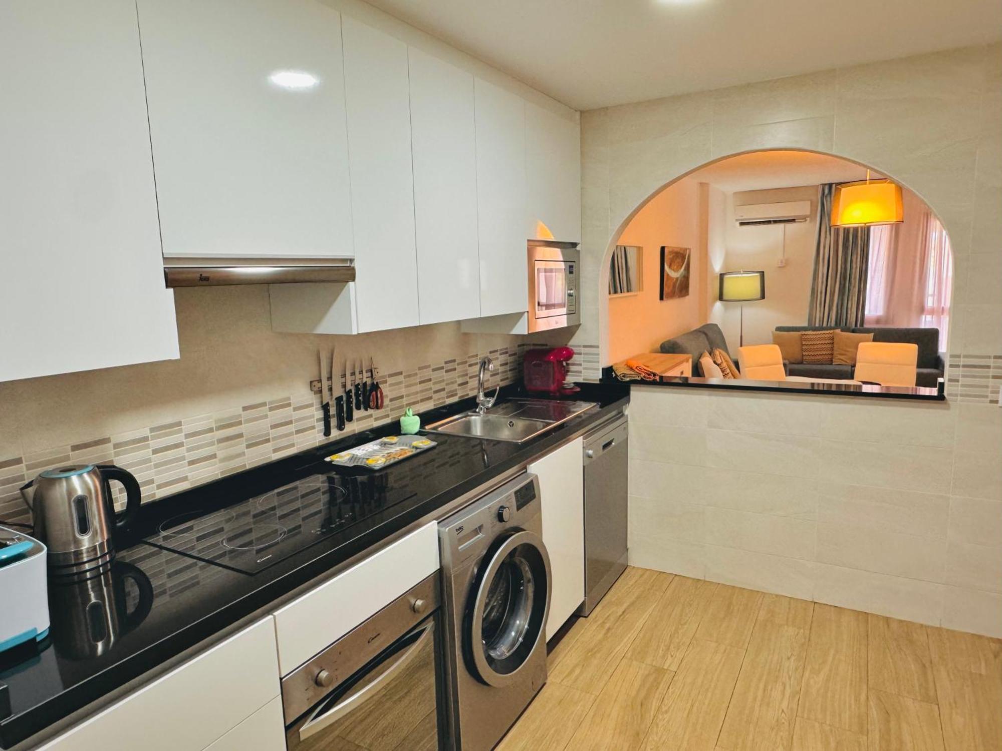 Pueblo Evita Premium Suites Benalmádena Εξωτερικό φωτογραφία