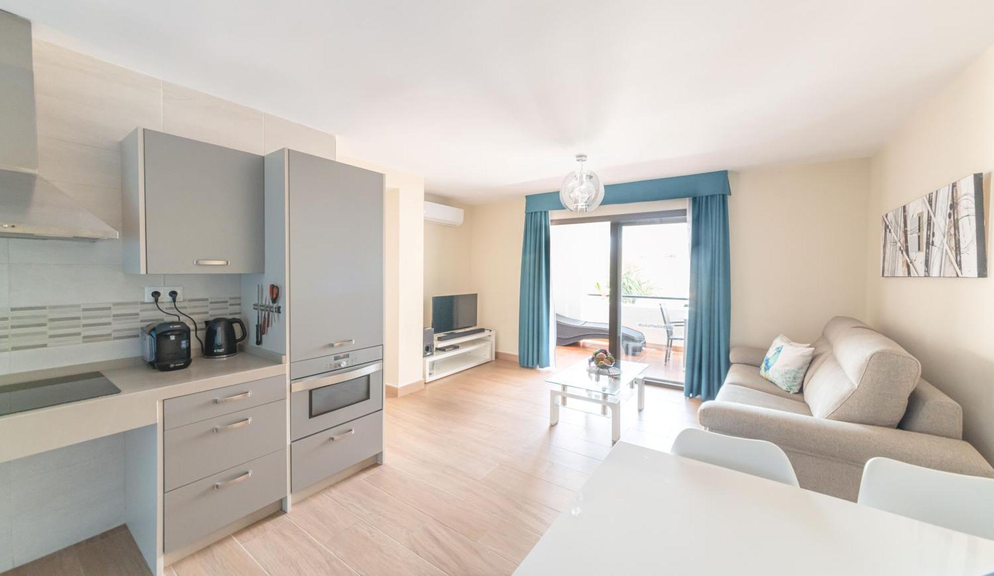 Pueblo Evita Premium Suites Benalmádena Εξωτερικό φωτογραφία