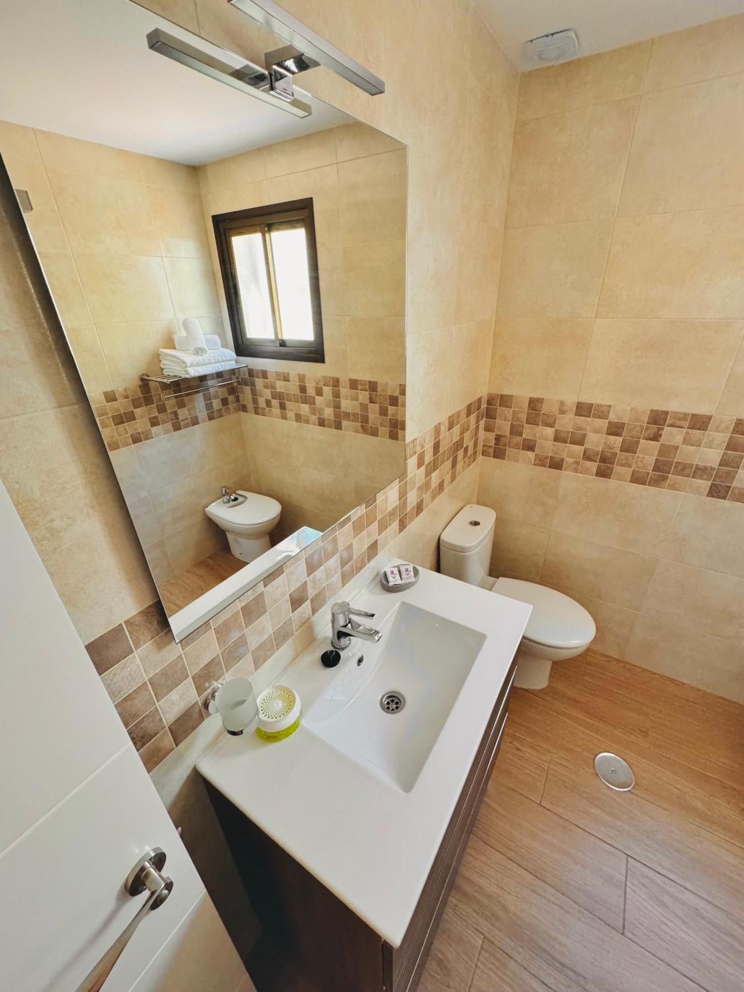 Pueblo Evita Premium Suites Benalmádena Εξωτερικό φωτογραφία