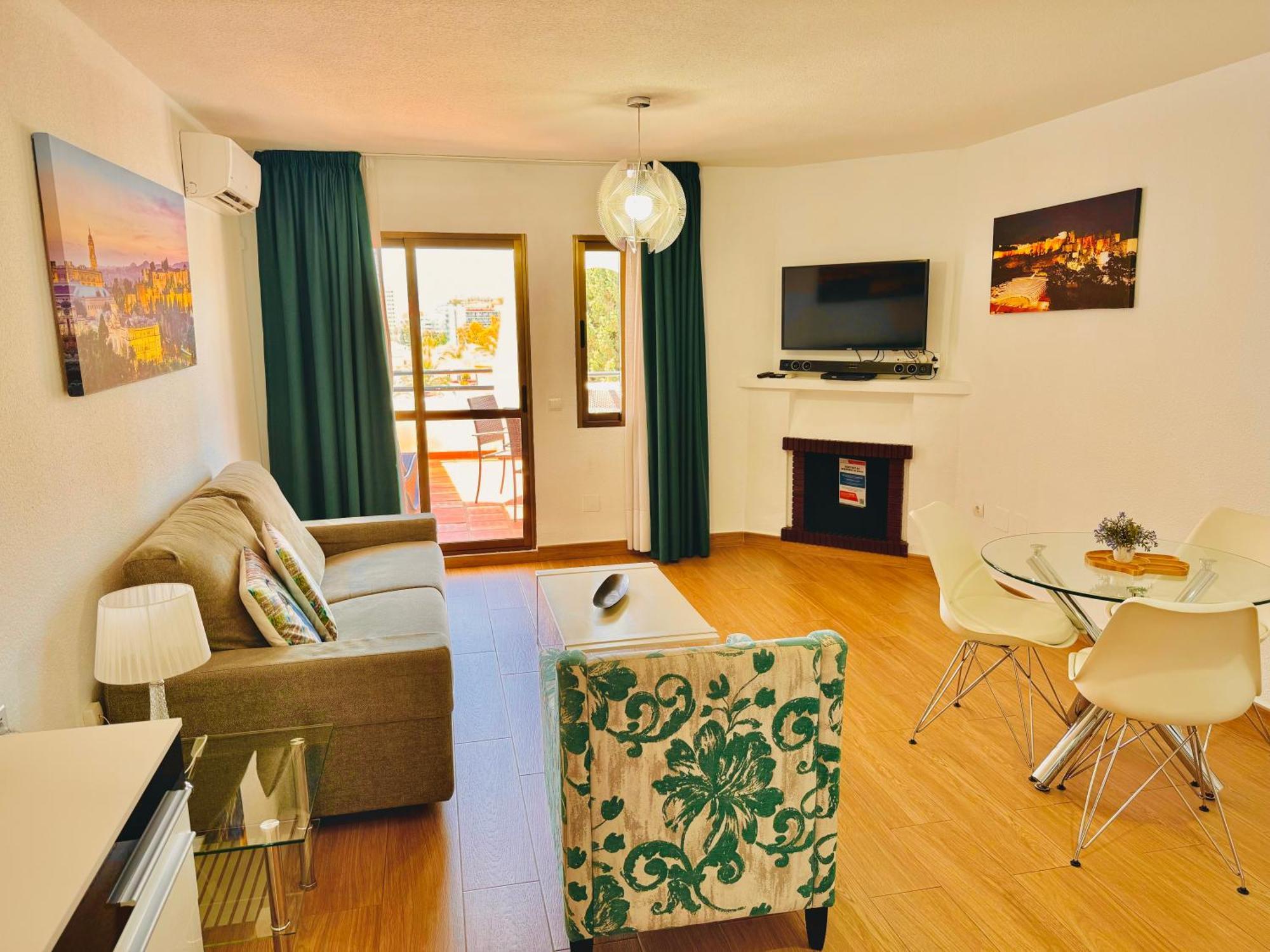 Pueblo Evita Premium Suites Benalmádena Εξωτερικό φωτογραφία
