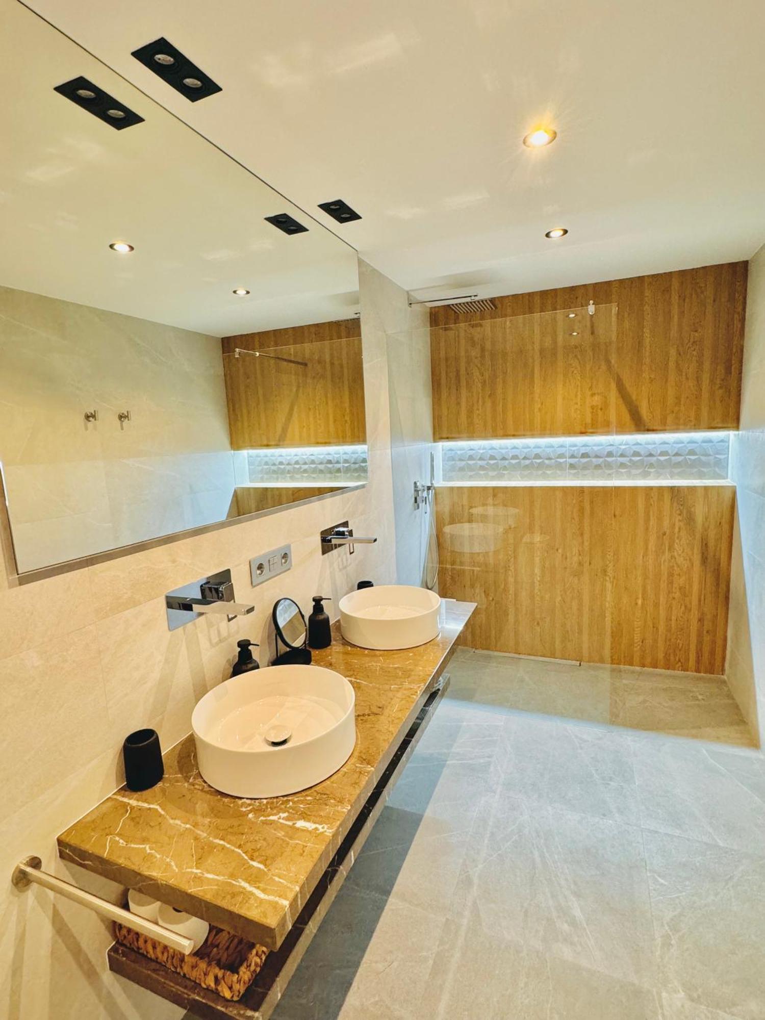 Pueblo Evita Premium Suites Benalmádena Εξωτερικό φωτογραφία