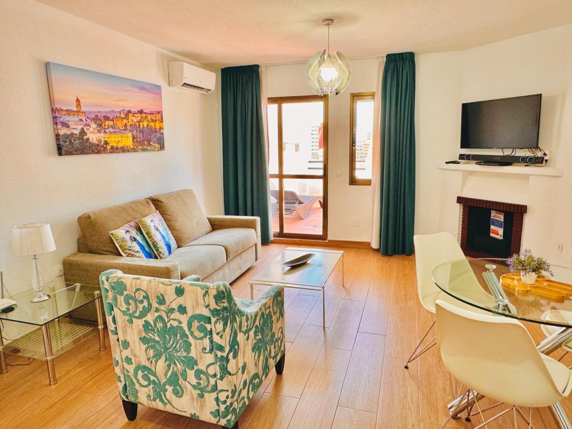 Pueblo Evita Premium Suites Benalmádena Εξωτερικό φωτογραφία