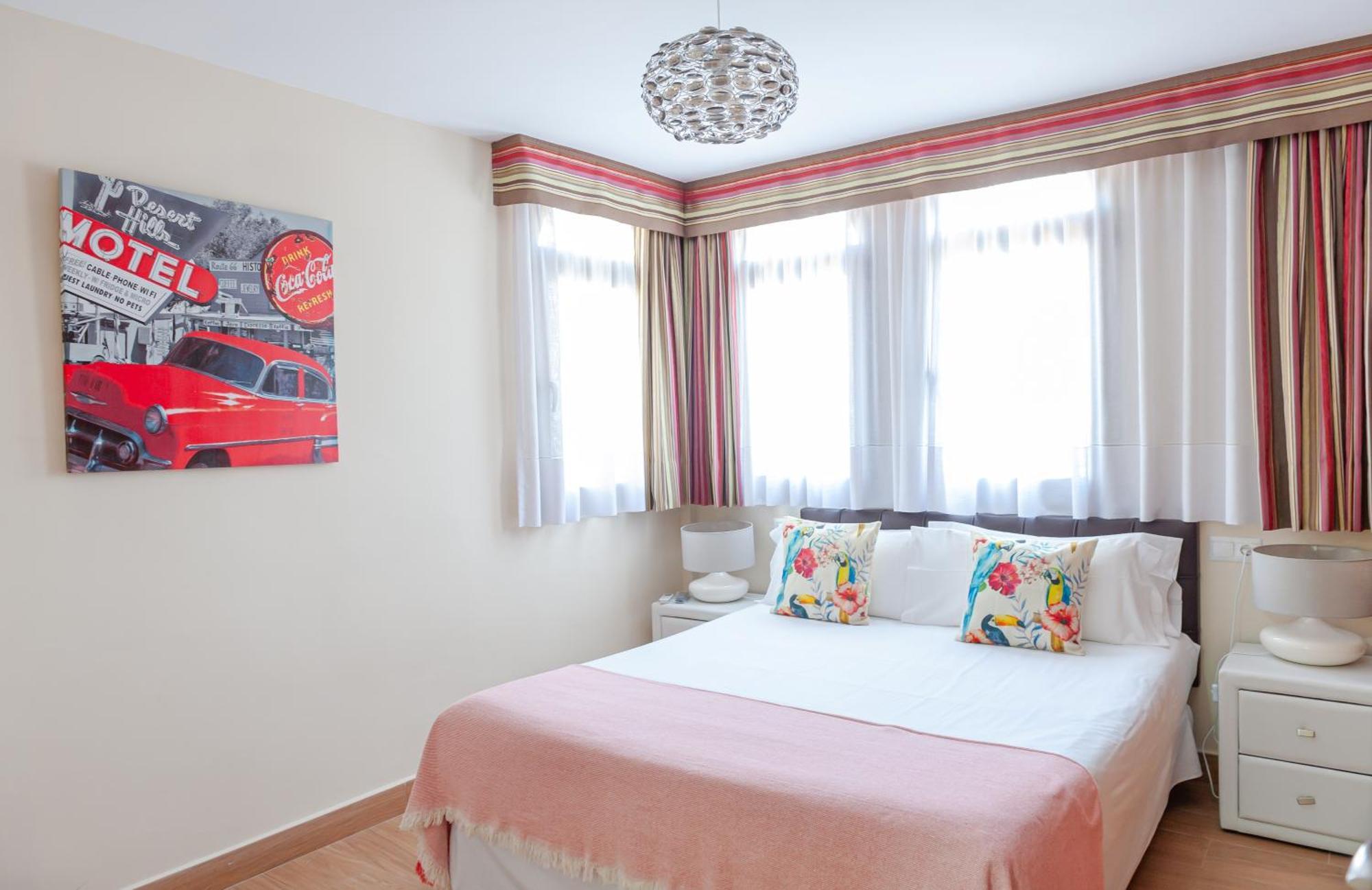 Pueblo Evita Premium Suites Benalmádena Εξωτερικό φωτογραφία