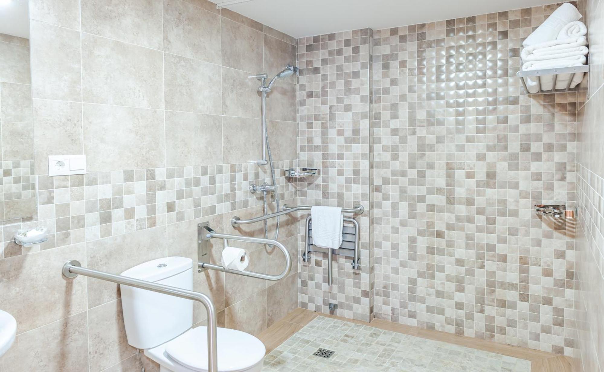 Pueblo Evita Premium Suites Benalmádena Εξωτερικό φωτογραφία