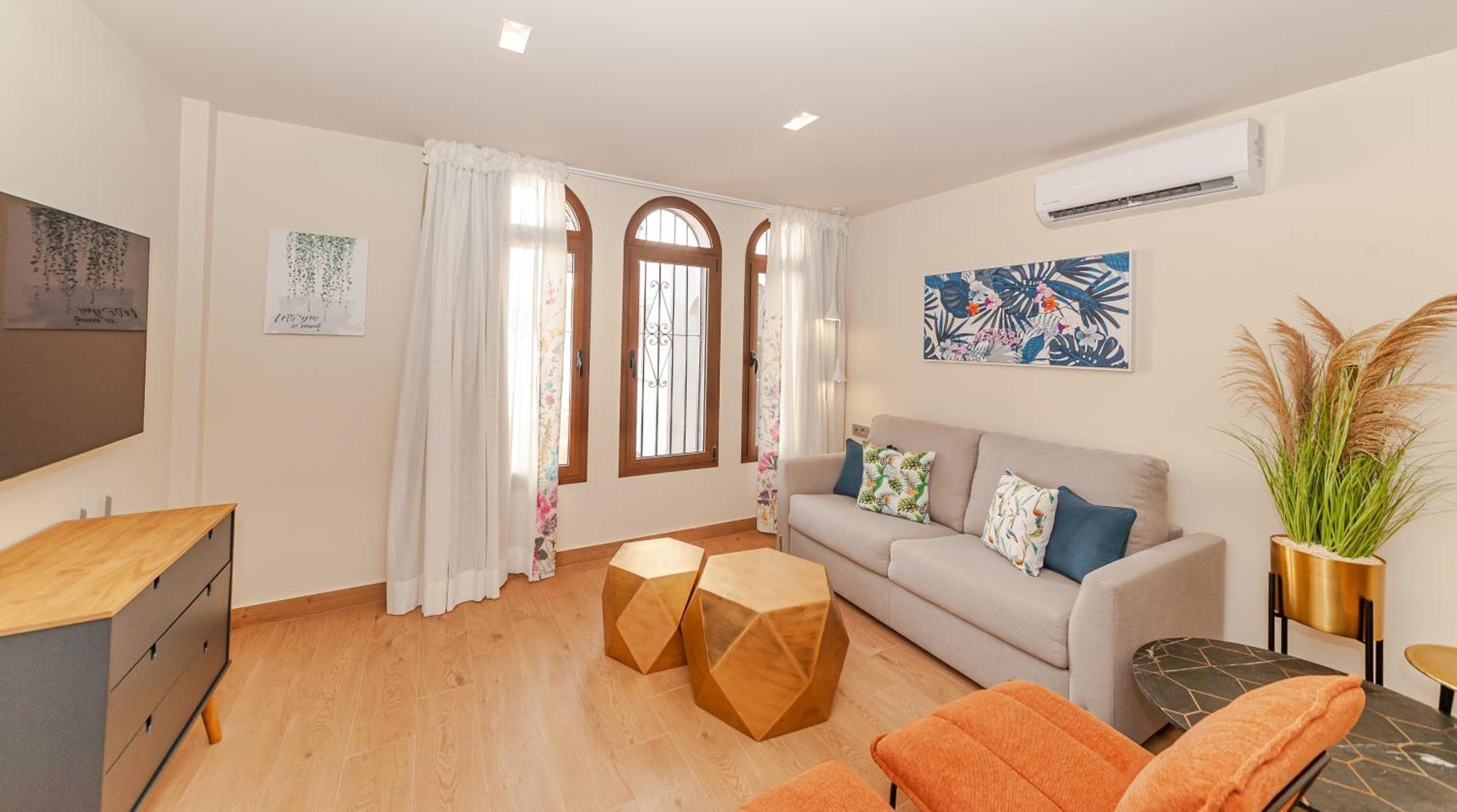 Pueblo Evita Premium Suites Benalmádena Εξωτερικό φωτογραφία